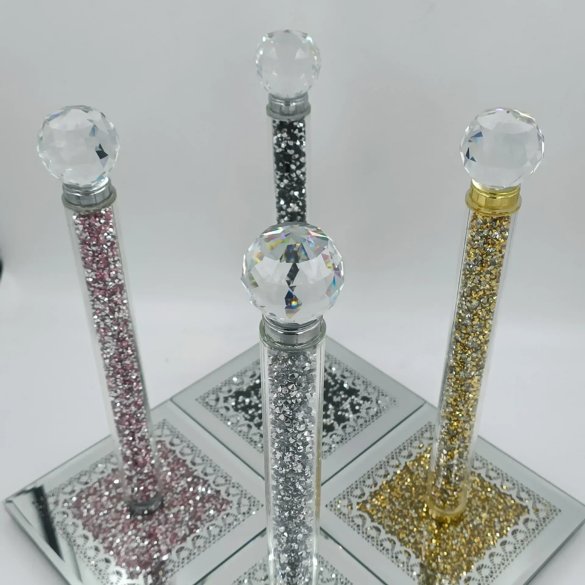Crystal Standing Paper Towel R - Paper Weight Crystal avaliação e preço